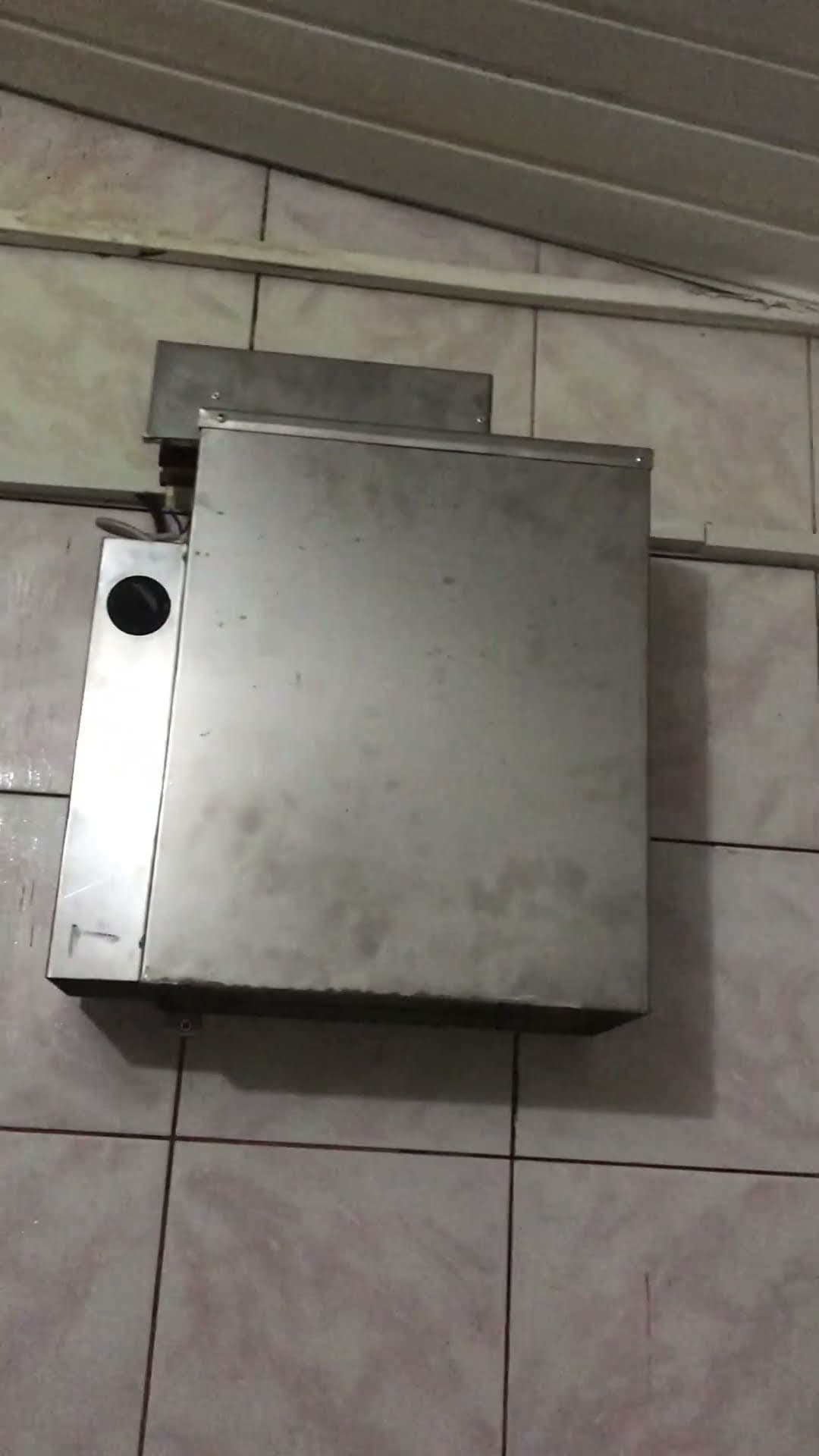 Heat and humidity control in the steam room